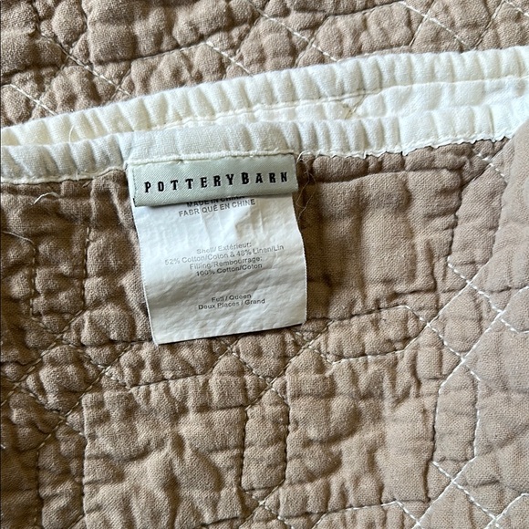 Pottery Barn Cream/Tan Reversible Quilted Bedspread - Picture 5 of 5